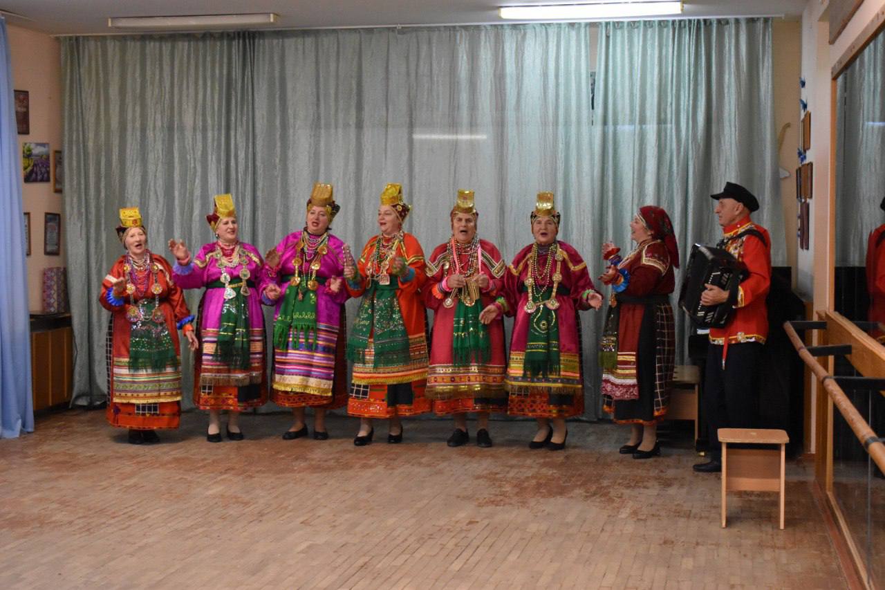 В Центре культурного развития «Радужный» Красненского района состоялся отчёт творческих коллективов В Центре культурного развития «Радужный» Красненского района состоялся отчёт творческих коллективов