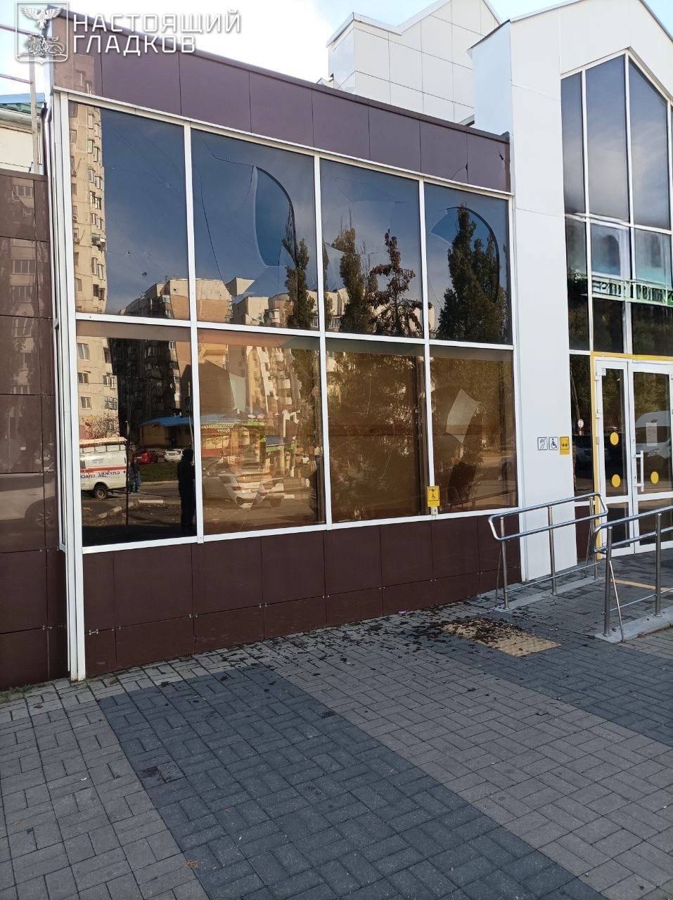 Шесть мирных жителей ранены в результате атак БПЛА ВСУ на Белгородскую область, сообщили в оперштабе региона Шесть мирных жителей ранены в результате атак БПЛА ВСУ на Белгородскую область, сообщили в оперштабе региона
