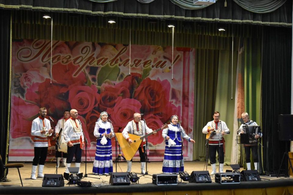 В Центре культурного развития «Радужный» Красненского района состоялся отчёт творческих коллективов