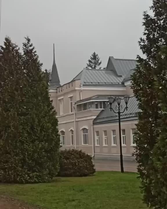 На улице пасмурно... В этой тишине и спокойствии – особая прелесть