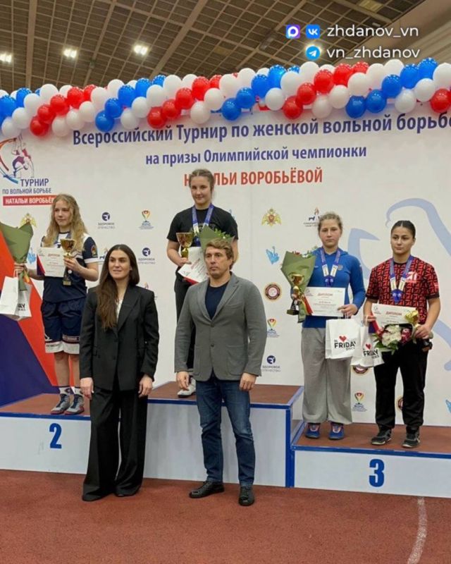 Владимир Жданов: Оскольчанки показали выдающиеся результаты на всероссийских соревнованиях по вольной борьбе