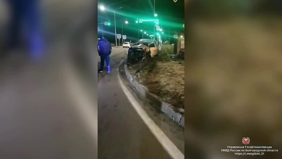 #СВОДКА_ДТП. По предварительным данным, вчера около 21 часа 50 минут на 103 км автодороги «М-2 -Крым – Прохоровка – Губкин – Р- 298» 22-летняя женщина за рулем автомобиля «Форд Фокус» не справилась с управлением и допустила...