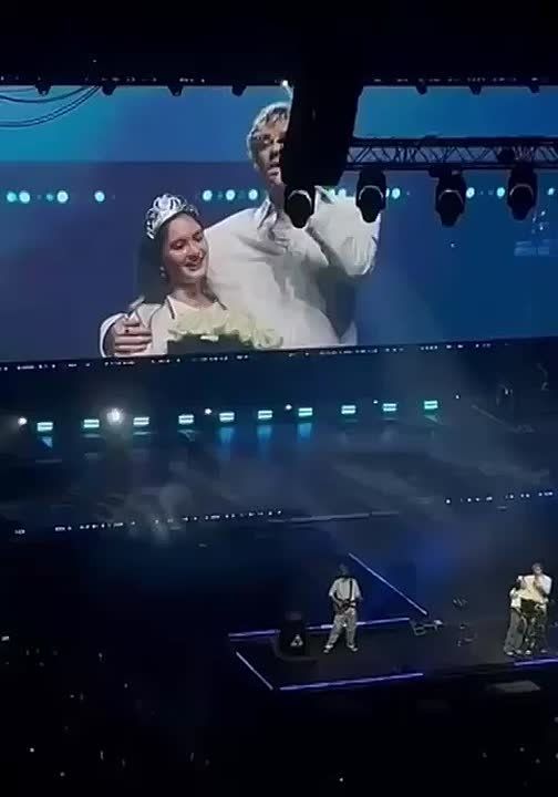 Юная белгородка поблагодарила родной город со сцены на концерте Егора Крида