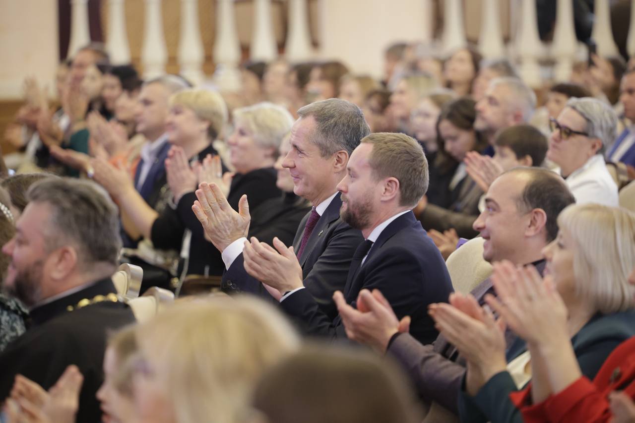 Состоялась торжественная церемония вручения именных стипендий Губернатора Белгородской области для поддержки одаренных и талантливых детей, победителей в номинации «Культура» Состоялась торжественная церемония вручения именных стипендий Губернатора Белгородской области для поддержки одаренных и талантливых детей, победителей в номинации «Культура»