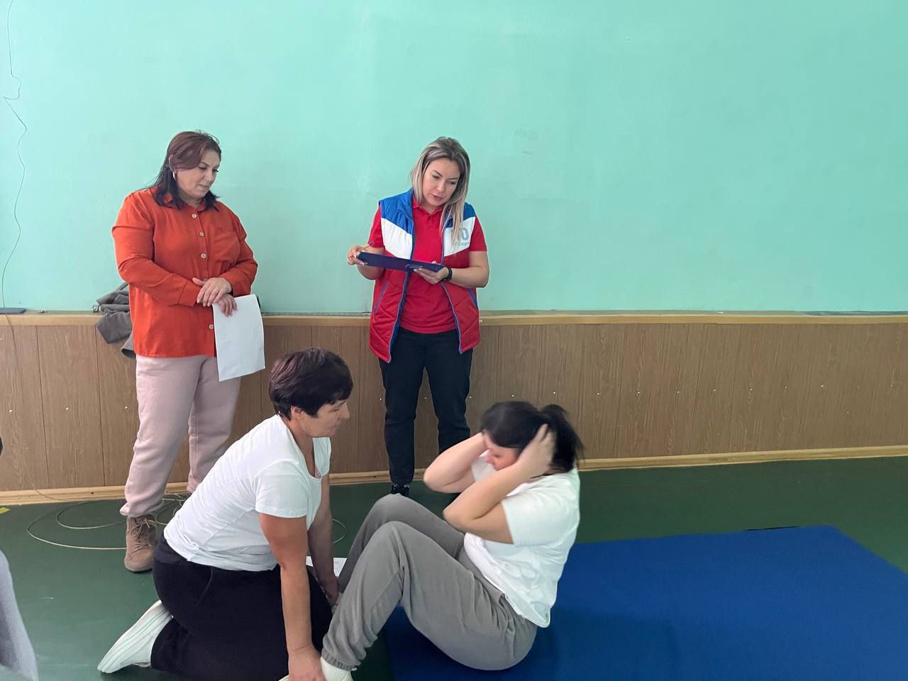 В рамках реализации проекта «Сдавай ГТО – будь сильным!» в селе Старая Безгинка прошел фестиваль Всероссийского физкультурно-спортивного комплекса "Готов к труду и обороне" под девизом "ГТО в село" В рамках реализации проекта «Сдавай ГТО – будь сильным!» в селе Старая Безгинка прошел фестиваль Всероссийского физкультурно-спортивного комплекса "Готов к труду и обороне" под девизом "ГТО в село"