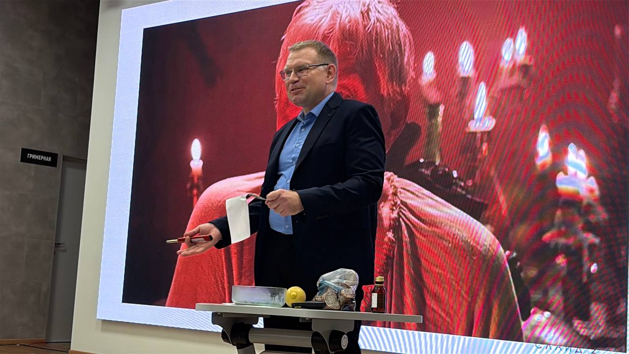 Михаил Лобазнов: В нашем округе состоялось яркое событие, которое свидетельствует о высоком профессиональном уровне нашей системы образования Михаил Лобазнов: В нашем округе состоялось яркое событие, которое свидетельствует о высоком профессиональном уровне нашей системы образования