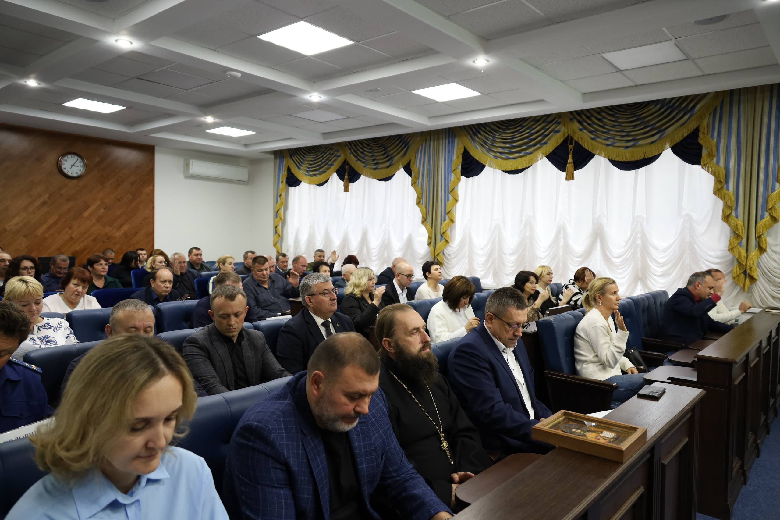 Сегодня на очередном втором заседании Совета депутатов Шебекинского муниципального округа второго созыва депутаты поддержали кандидатуру Андрея Николаевича Гриднева на пост главы администрации Сегодня на очередном втором заседании Совета депутатов Шебекинского муниципального округа второго созыва депутаты поддержали кандидатуру Андрея Николаевича Гриднева на пост главы администрации