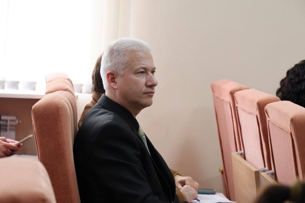 Юрий Клепиков: В министерстве финансов и бюджетной политики Белгородской области прошли публичные слушания главного финансового документа — проекта областного бюджета на последующий трёхлетний цикл Юрий Клепиков: В министерстве финансов и бюджетной политики Белгородской области прошли публичные слушания главного финансового документа — проекта областного бюджета на последующий трёхлетний цикл