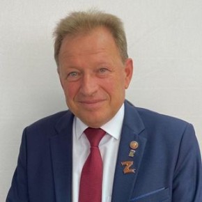 Алексей Дыбов: В селе Борки Валуйского округа после атаки FPV-дрона загорелась кровля частного дома — силами администрации и местных жителей пожар потушен