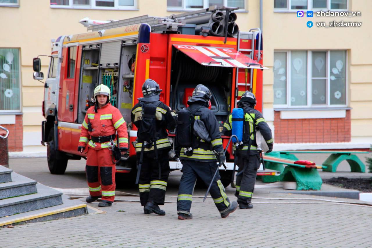 Безопасность – в приоритете! В Старом Осколе прошли пожарно-тактические учения Безопасность – в приоритете! В Старом Осколе прошли пожарно-тактические учения