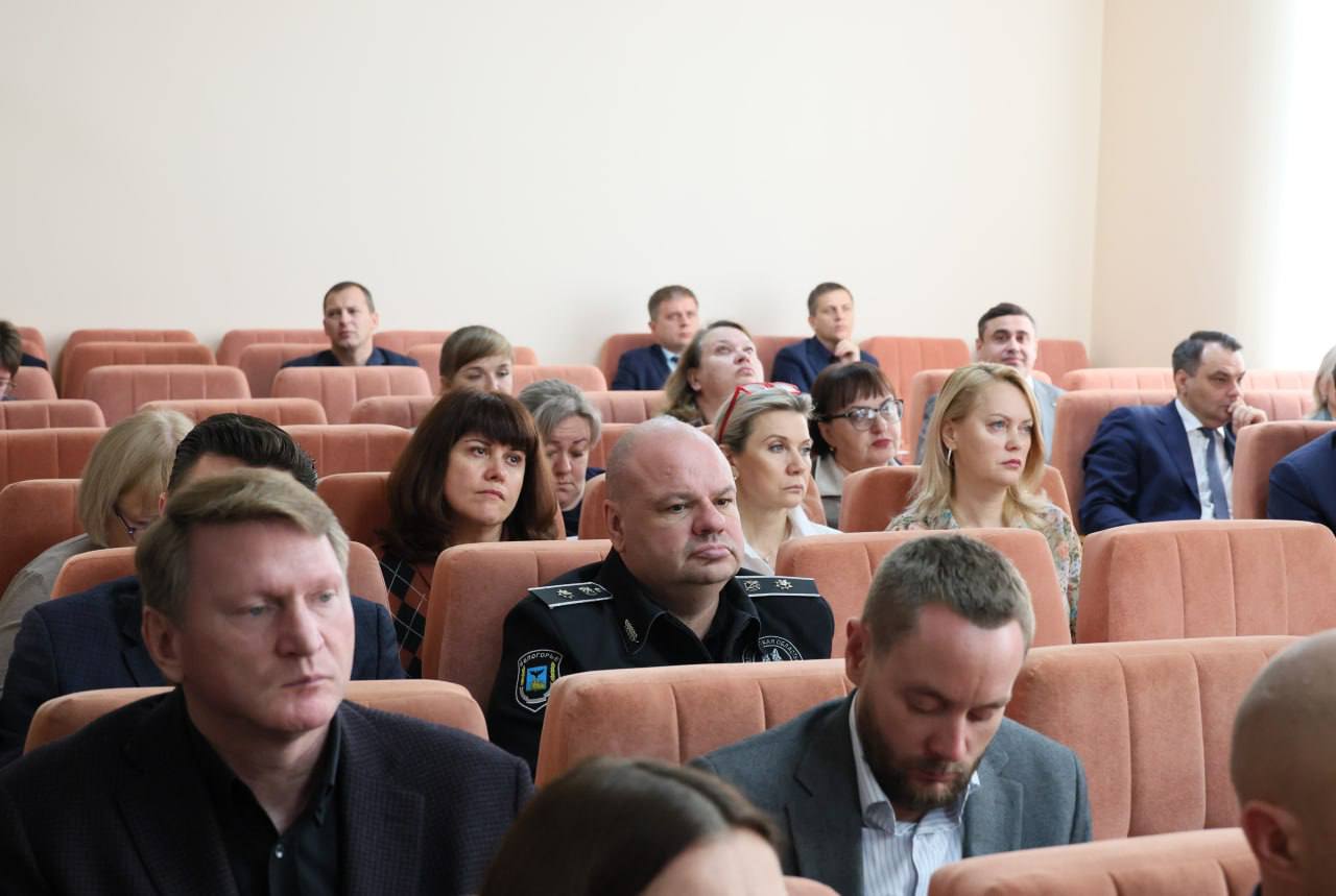 Юрий Клепиков: В министерстве финансов и бюджетной политики Белгородской области прошли публичные слушания главного финансового документа — проекта областного бюджета на последующий трёхлетний цикл Юрий Клепиков: В министерстве финансов и бюджетной политики Белгородской области прошли публичные слушания главного финансового документа — проекта областного бюджета на последующий трёхлетний цикл