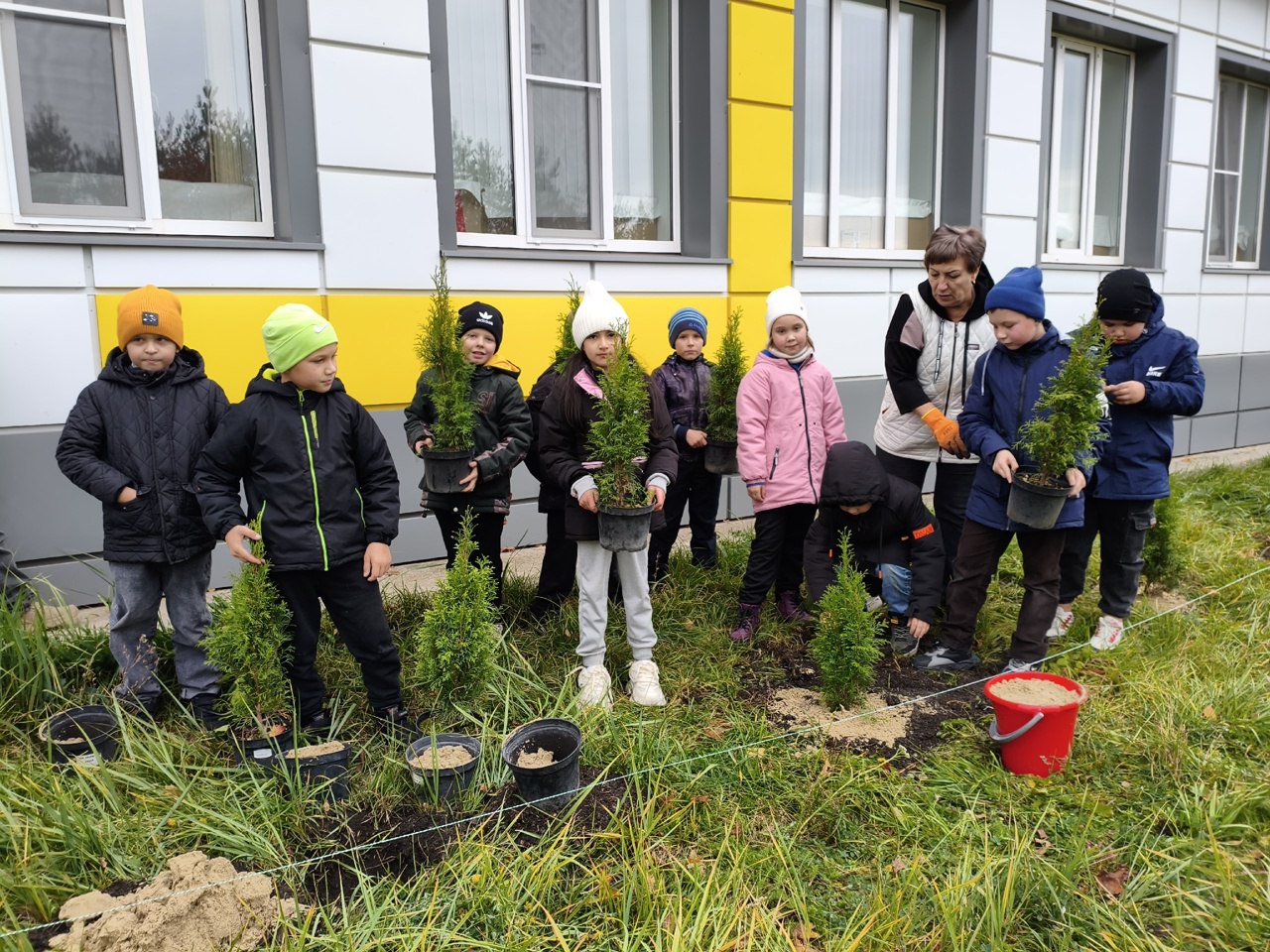 Очередной общегородской субботник прошёл в минувшую пятницу Очередной общегородской субботник прошёл в минувшую пятницу