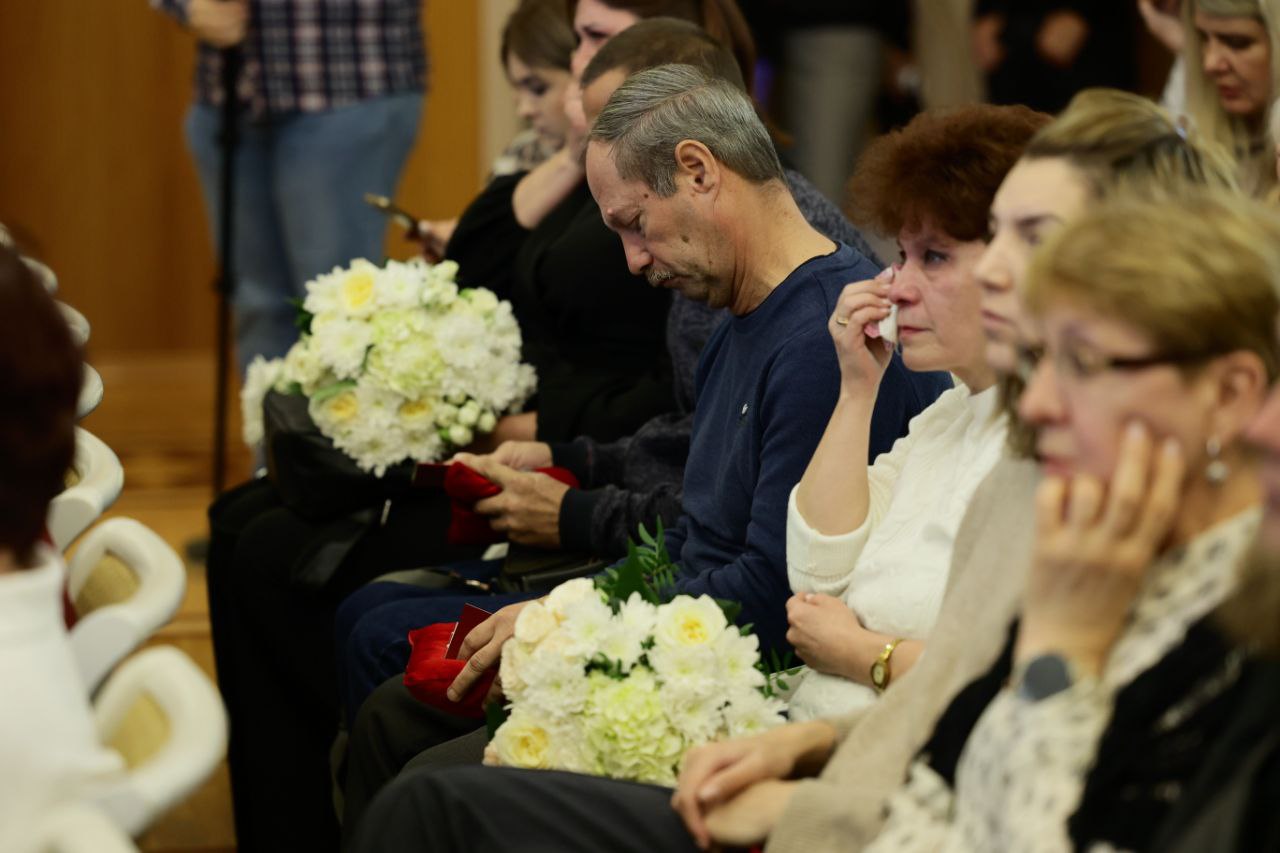 Андрей Миськов: Губернатор Белгородской области Вячеслав Гладков вручил ордена Мужества семьям погибших участников специальной военной операции Андрей Миськов: Губернатор Белгородской области Вячеслав Гладков вручил ордена Мужества семьям погибших участников специальной военной операции