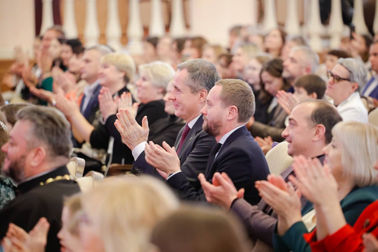 Владимир Жданов: Талантливые старооскольцы отмечены Губернаторской стипендией в области культуры Владимир Жданов: Талантливые старооскольцы отмечены Губернаторской стипендией в области культуры