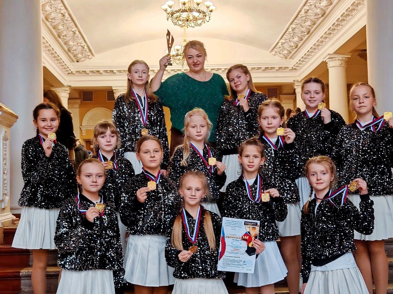 Губкинский коллектив покоряет соседние города