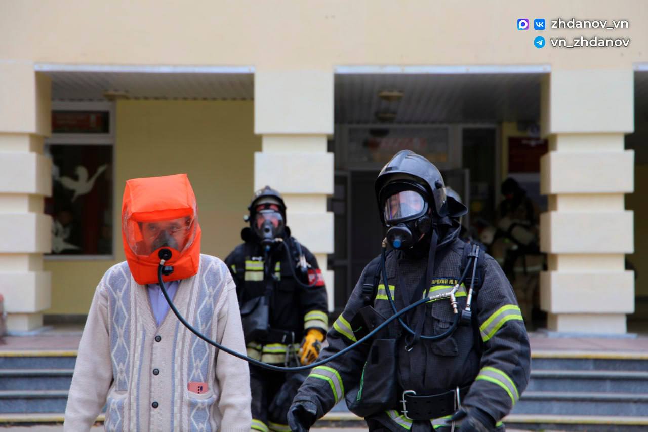 Безопасность – в приоритете! В Старом Осколе прошли пожарно-тактические учения Безопасность – в приоритете! В Старом Осколе прошли пожарно-тактические учения