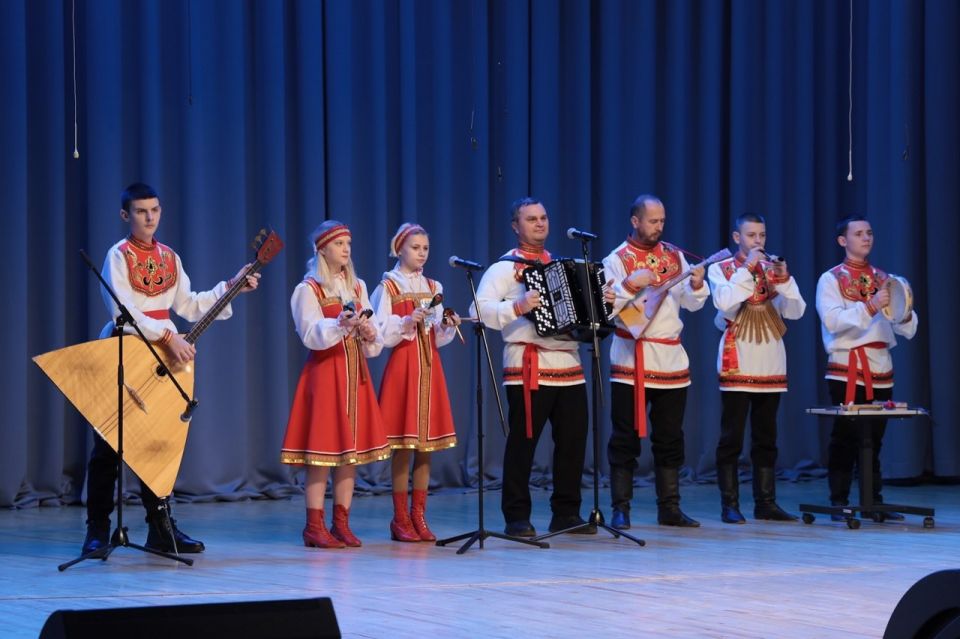 Ансамбль русских народных инструментов «Околица» Викторопольского Центра культурного развития стал призёром областной детской фольклорной ассамблеи «В поисках исчезающих сокровищ»