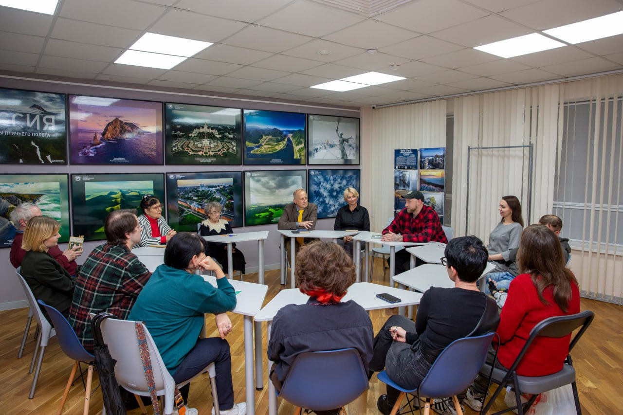 В Белгородской научной библиотеке состоялась встреча книжного клуба