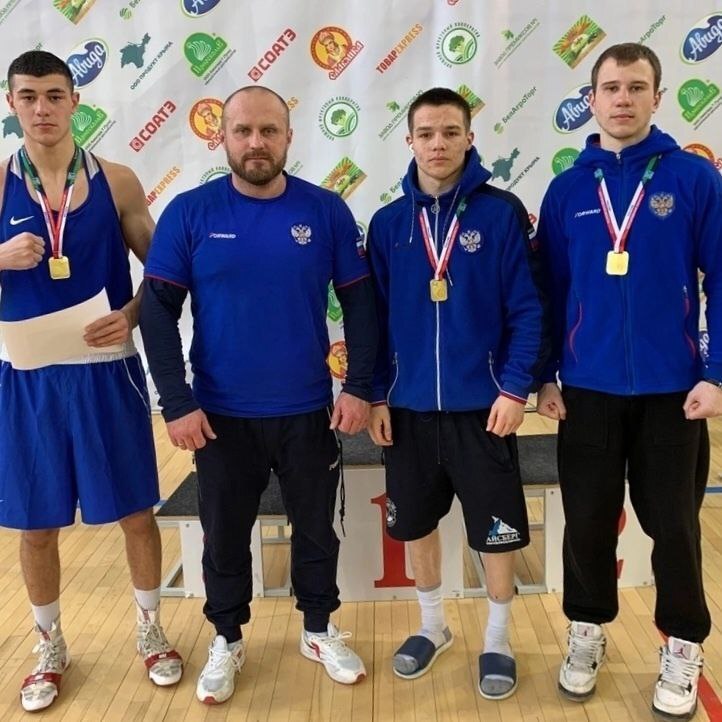 Уважаемые тренеры, преподаватели физической культуры и ветераны спорта Грайворонского округа! Поздравляем вас с профессиональным праздником – Днём тренера! Уважаемые тренеры, преподаватели физической культуры и ветераны спорта Грайворонского округа! Поздравляем вас с профессиональным праздником – Днём тренера!