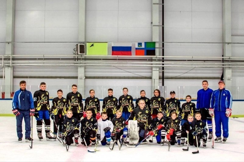 Уважаемые тренеры, преподаватели физической культуры и ветераны спорта Грайворонского округа! Поздравляем вас с профессиональным праздником – Днём тренера! Уважаемые тренеры, преподаватели физической культуры и ветераны спорта Грайворонского округа! Поздравляем вас с профессиональным праздником – Днём тренера!