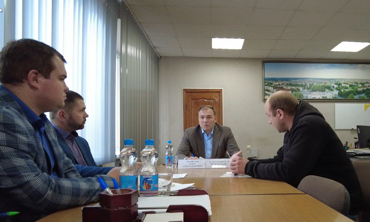 Олег Медведев: Дорогие яковлевцы!. Каждый вторник, провожу личный прием граждан Олег Медведев: Дорогие яковлевцы!. Каждый вторник, провожу личный прием граждан