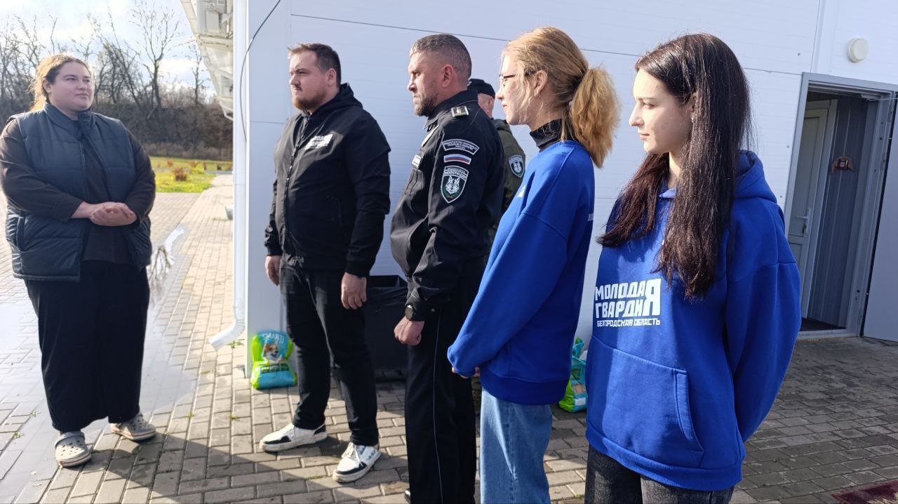 Олег Медведев: Сегодня Молодогвардейцы совместно с Экоохотнадзором Белгородской области в рамках Федерального партийного проекта «Защита Животного Мира» оказали гуманитарную помощь Яковлевскому приюту запасом корма Олег Медведев: Сегодня Молодогвардейцы совместно с Экоохотнадзором Белгородской области в рамках Федерального партийного проекта «Защита Животного Мира» оказали гуманитарную помощь Яковлевскому приюту запасом корма