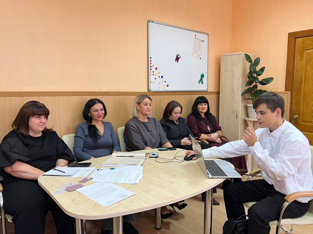 Михаил Лобазнов: В Управлении социальной политики состоялось плановое заседание комиссии по вопросам заключения социальных контрактов Михаил Лобазнов: В Управлении социальной политики состоялось плановое заседание комиссии по вопросам заключения социальных контрактов