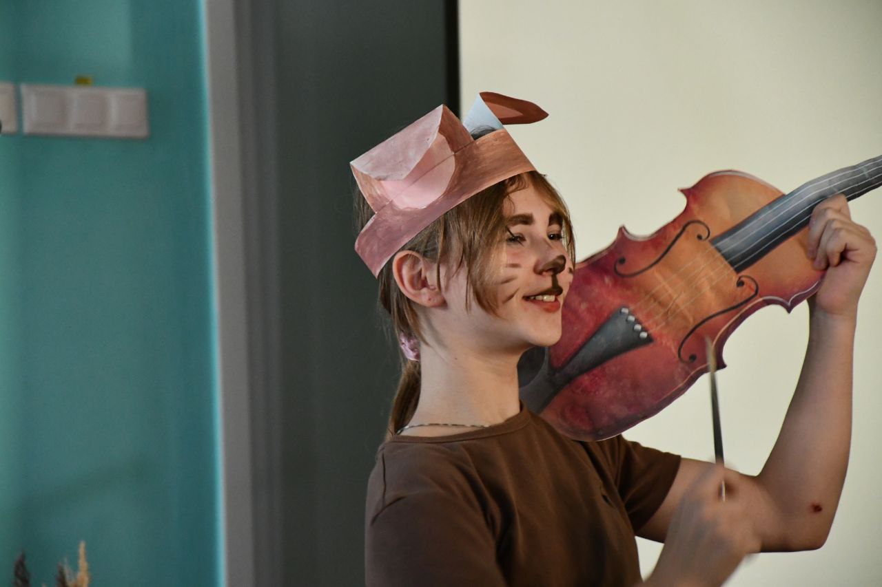 Галина Руденко: Осенние каникулы в разгаре, а в лагере «Чайка» школьники заняты делом! Смена эта необычная – посвящена территориальному общественному самоуправлению, или просто ТОС Галина Руденко: Осенние каникулы в разгаре, а в лагере «Чайка» школьники заняты делом! Смена эта необычная – посвящена территориальному общественному самоуправлению, или просто ТОС