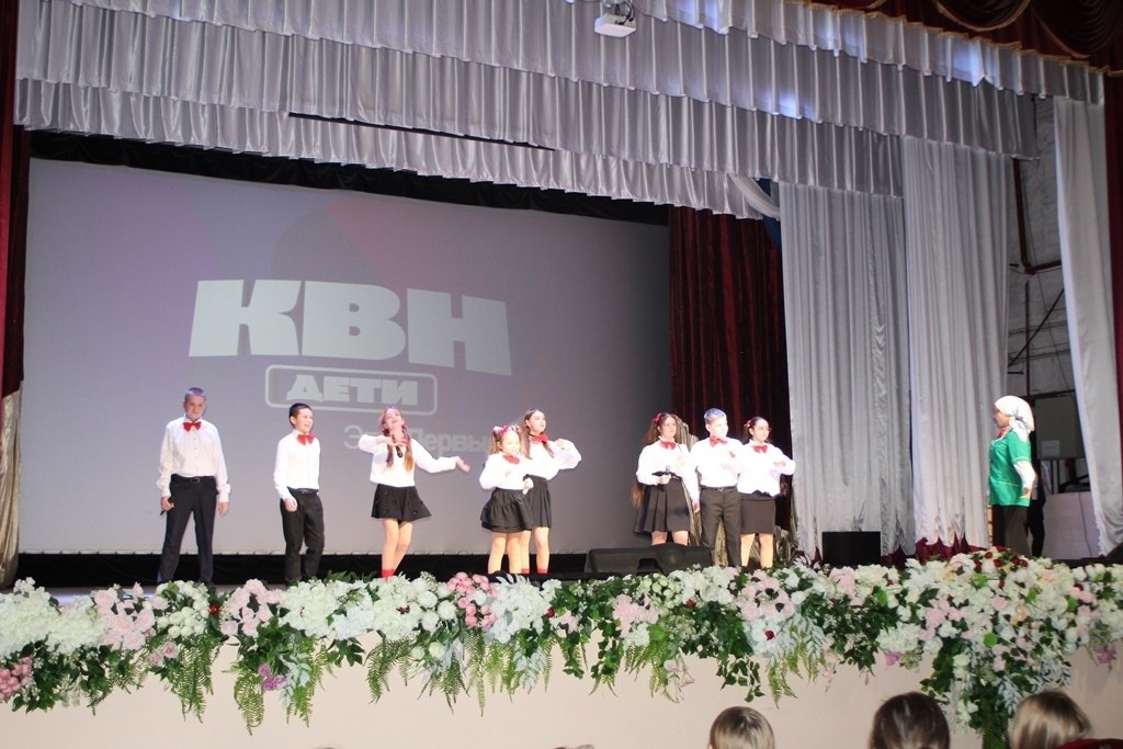 КВН снова с нами!. В Вейделевском Центре культурного развития прошёл отборочный фестиваль «Высшей Юниор-Лиги Клуба Весёлых и Находчивых» КВН снова с нами!. В Вейделевском Центре культурного развития прошёл отборочный фестиваль «Высшей Юниор-Лиги Клуба Весёлых и Находчивых»