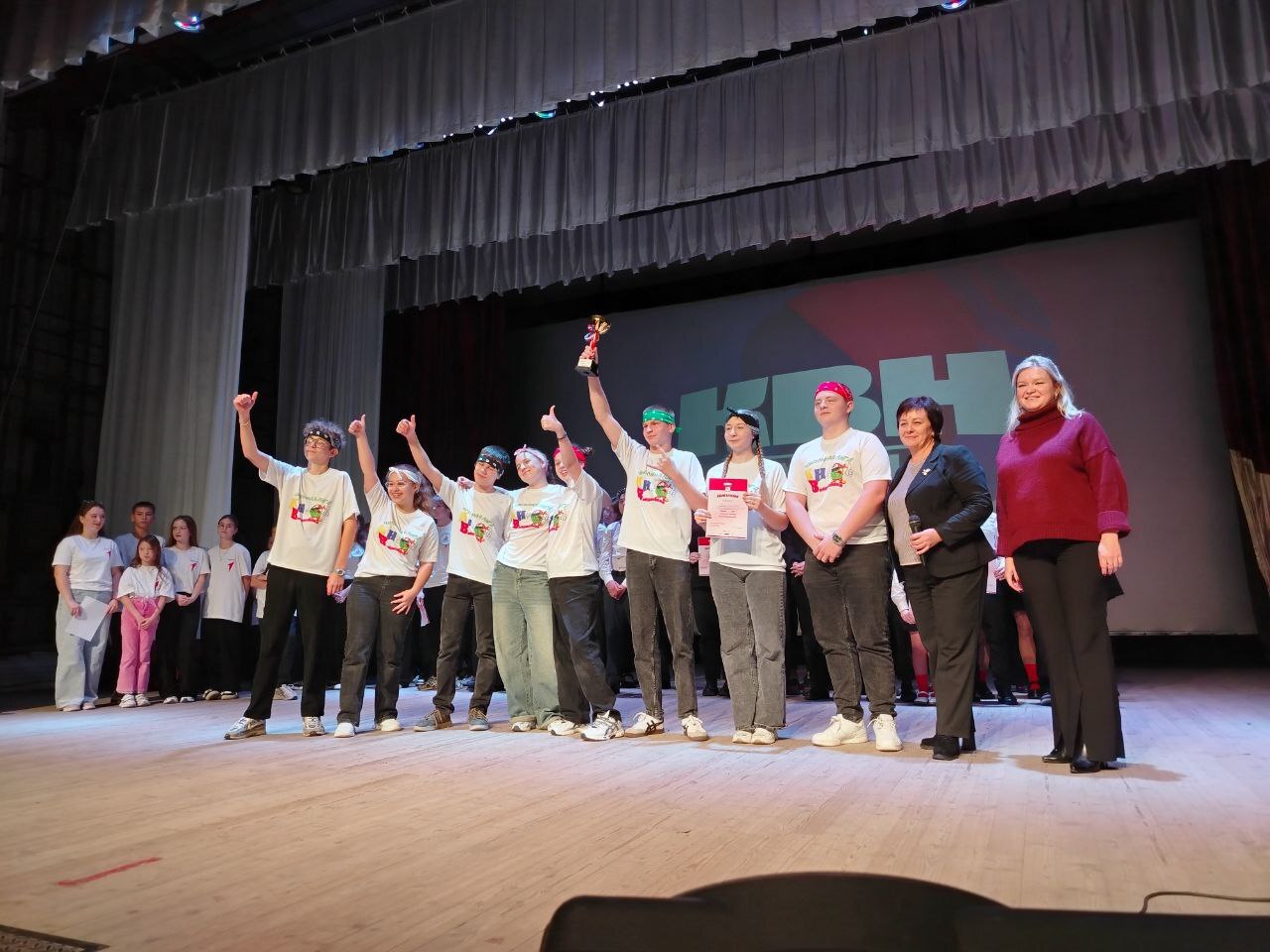 КВН снова с нами!. В Вейделевском Центре культурного развития прошёл отборочный фестиваль «Высшей Юниор-Лиги Клуба Весёлых и Находчивых» КВН снова с нами!. В Вейделевском Центре культурного развития прошёл отборочный фестиваль «Высшей Юниор-Лиги Клуба Весёлых и Находчивых»