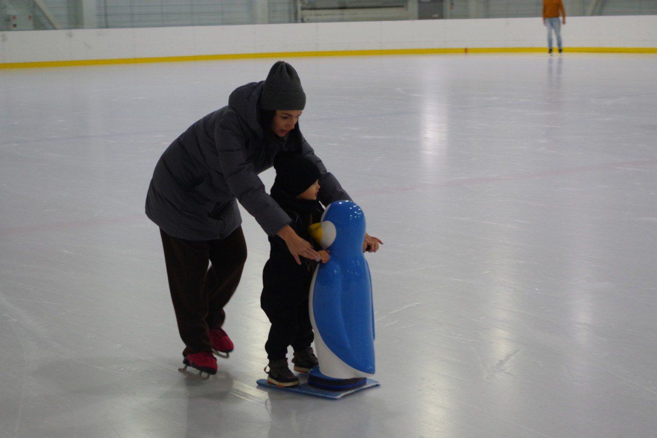 Олег Медведев: С Днём тренера!. Вместо свистков и команд — смех, рукопожатия и уютная атмосфера Олег Медведев: С Днём тренера!. Вместо свистков и команд — смех, рукопожатия и уютная атмосфера