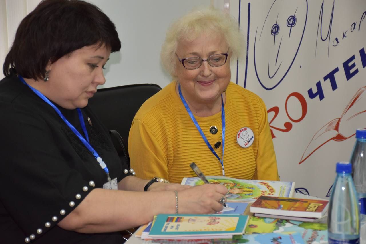 Татьяна Киричкова: Сегодня в нашем районе состоялись IV литературно-краеведческие чтения, посвященные памяти Юрия Ивановича Макарова – талантливого поэта, прозаика и члена Союза писателей России, лауреата Всероссийской... Татьяна Киричкова: Сегодня в нашем районе состоялись IV литературно-краеведческие чтения, посвященные памяти Юрия Ивановича Макарова – талантливого поэта, прозаика и члена Союза писателей России, лауреата Всероссийской...