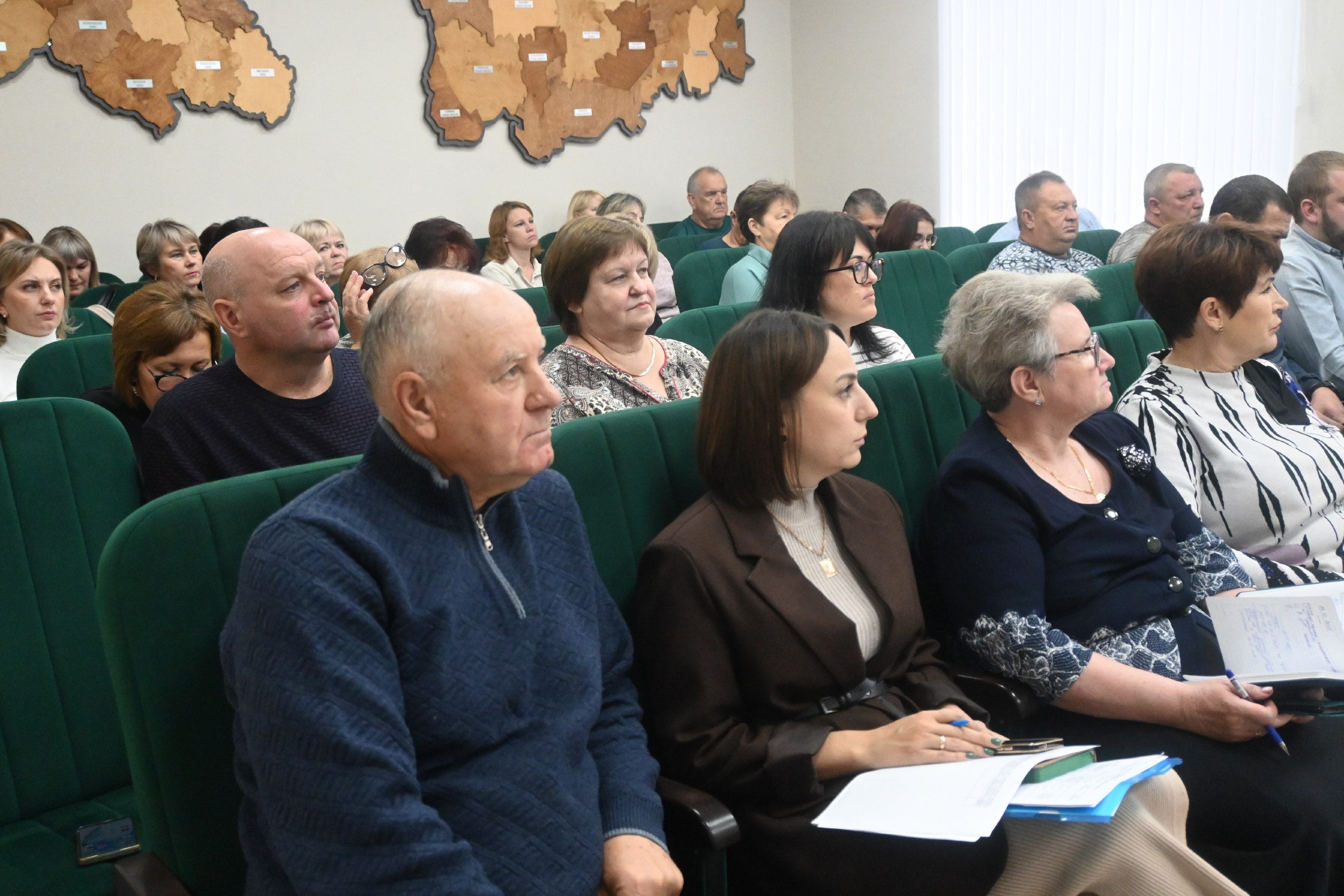 В администрации района провели коллегию, на которой детально обсудили развитие нашего района в сферах ЖКХ, строительства, транспорта и связи В администрации района провели коллегию, на которой детально обсудили развитие нашего района в сферах ЖКХ, строительства, транспорта и связи