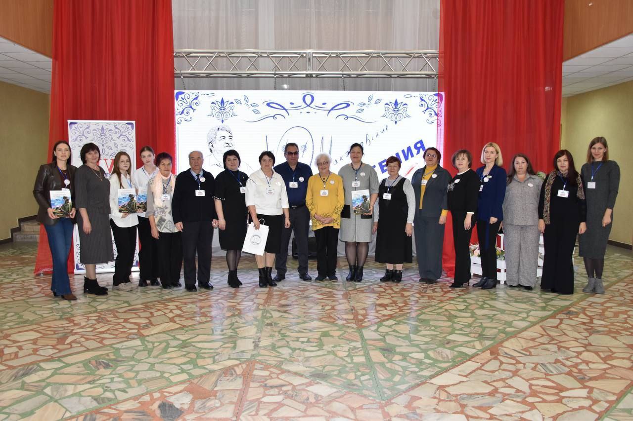 Татьяна Киричкова: Сегодня в нашем районе состоялись IV литературно-краеведческие чтения, посвященные памяти Юрия Ивановича Макарова – талантливого поэта, прозаика и члена Союза писателей России, лауреата Всероссийской... Татьяна Киричкова: Сегодня в нашем районе состоялись IV литературно-краеведческие чтения, посвященные памяти Юрия Ивановича Макарова – талантливого поэта, прозаика и члена Союза писателей России, лауреата Всероссийской...