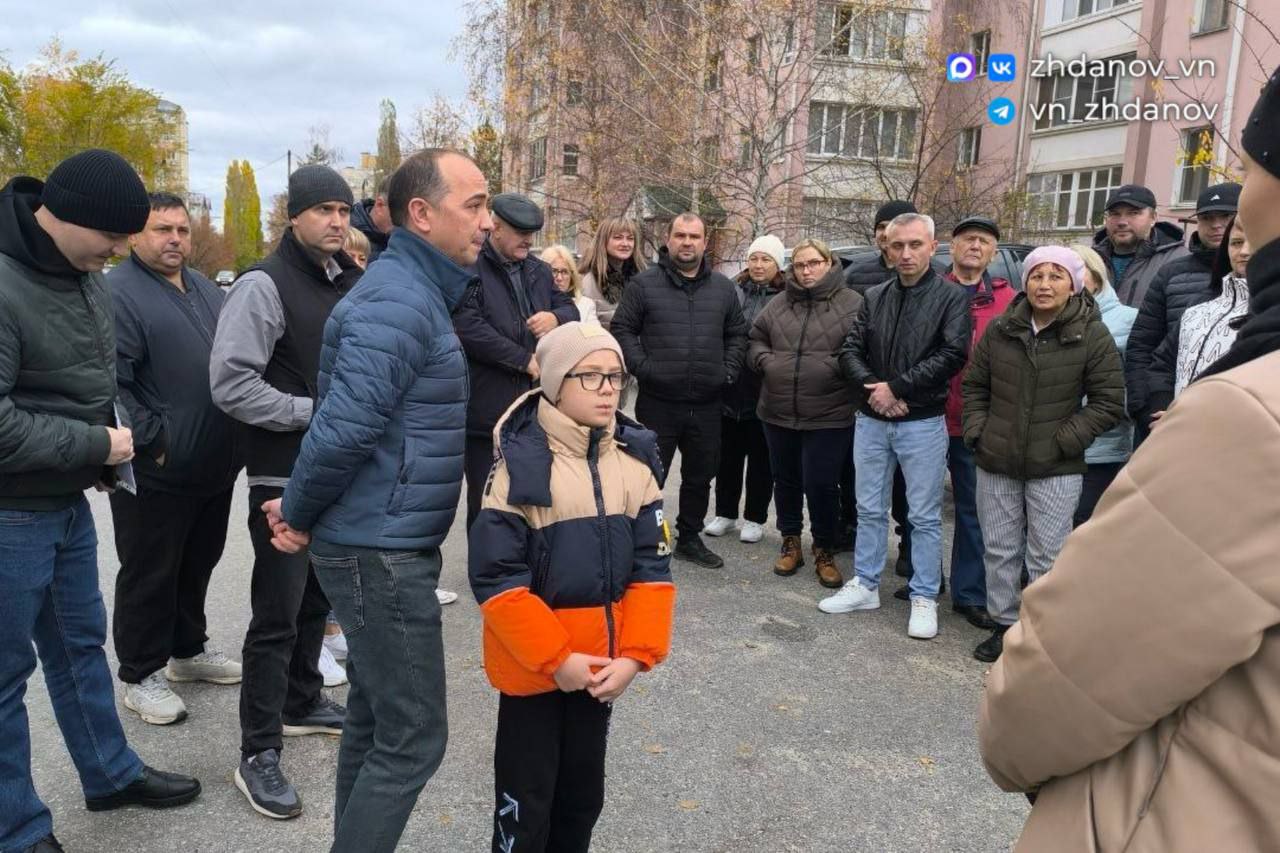 Владимир Жданов: Встретился с жителями дома, повреждённого в результате атаки со стороны ВСУ Владимир Жданов: Встретился с жителями дома, повреждённого в результате атаки со стороны ВСУ