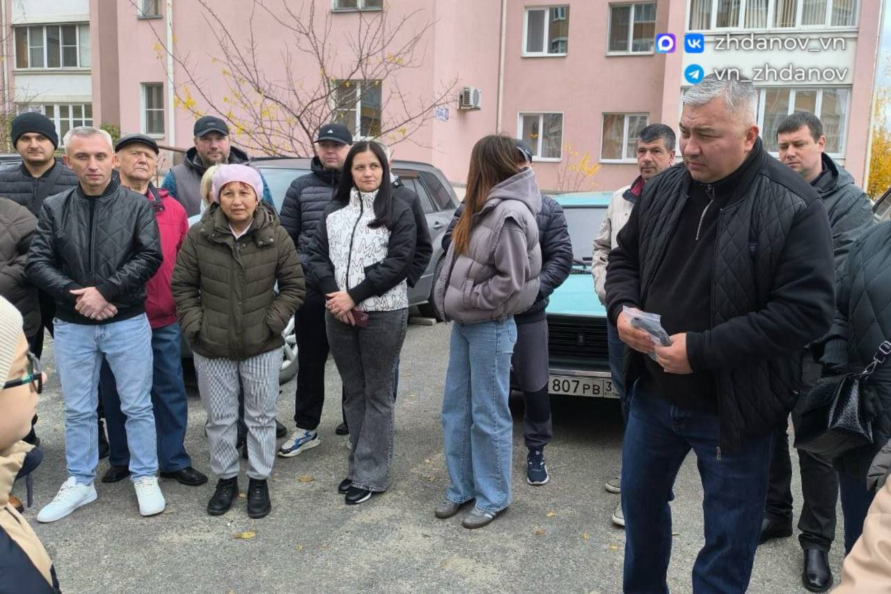 Владимир Жданов: Встретился с жителями дома, повреждённого в результате атаки со стороны ВСУ Владимир Жданов: Встретился с жителями дома, повреждённого в результате атаки со стороны ВСУ