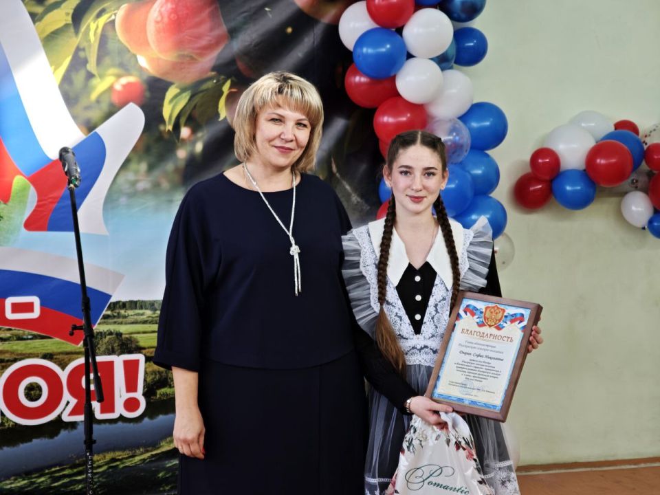 Николай Нестеров: С большим удовольствием поздравил жителей села Плоское с Днём села и престольным праздником Николай Нестеров: С большим удовольствием поздравил жителей села Плоское с Днём села и престольным праздником