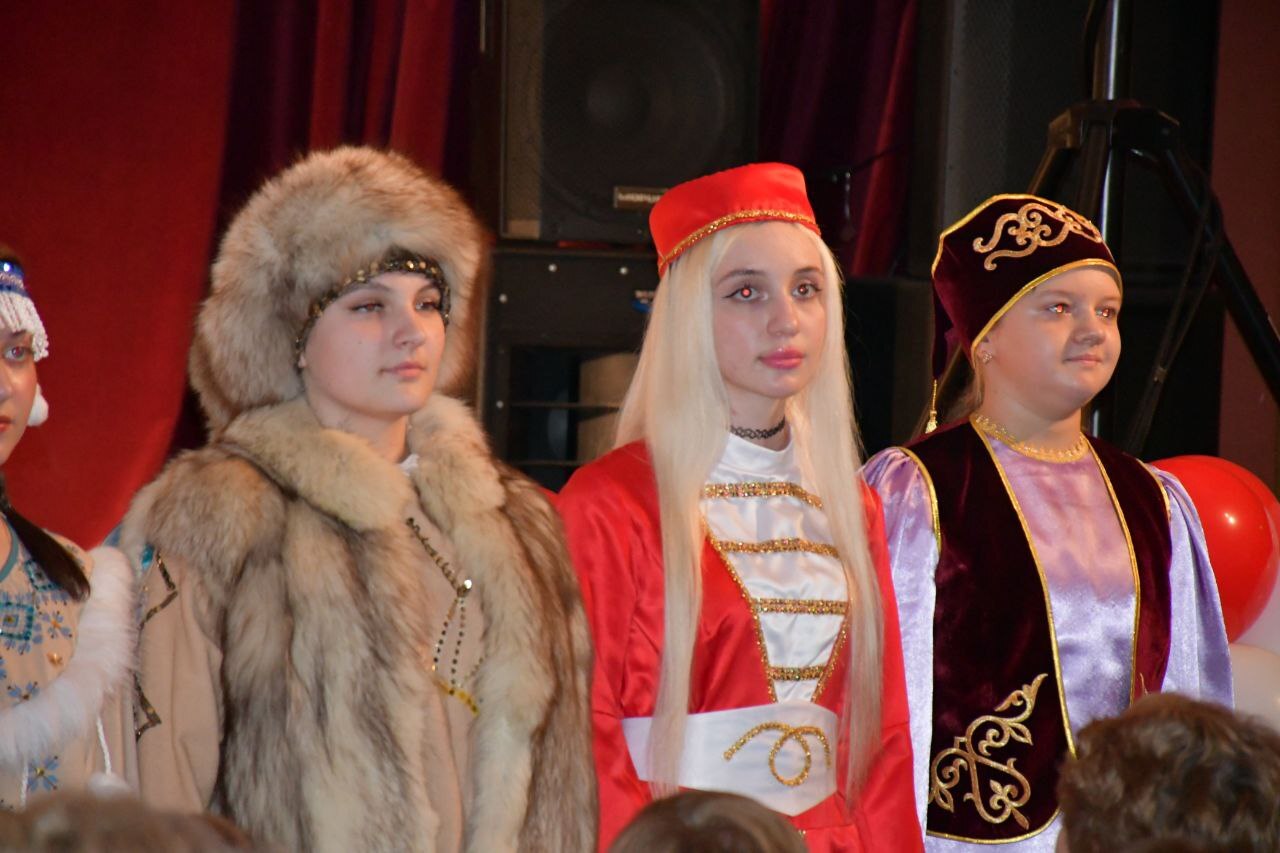 В Красногвардейском районе прошли патриотические мероприятия ко Дню народного единства В Красногвардейском районе прошли патриотические мероприятия ко Дню народного единства