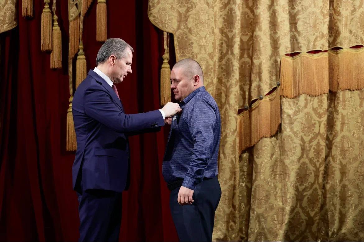 В преддверии Дня народного единства чествовали истинных патриотов, отважных защитников своего дома и родной земли - сотрудников отряда «Орлан» В преддверии Дня народного единства чествовали истинных патриотов, отважных защитников своего дома и родной земли - сотрудников отряда «Орлан»