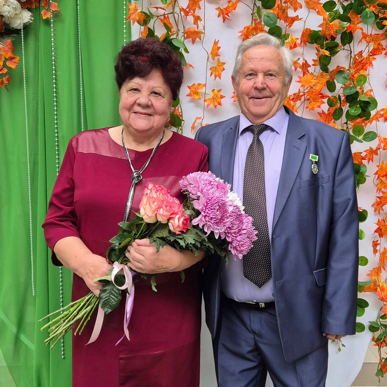 Татьяна Круглякова: 55 лет в унисон. Супруги Анатолий Дмитриевич и Раиса Семёновна Немыкины отпраздновали изумрудную свадьбу Татьяна Круглякова: 55 лет в унисон. Супруги Анатолий Дмитриевич и Раиса Семёновна Немыкины отпраздновали изумрудную свадьбу