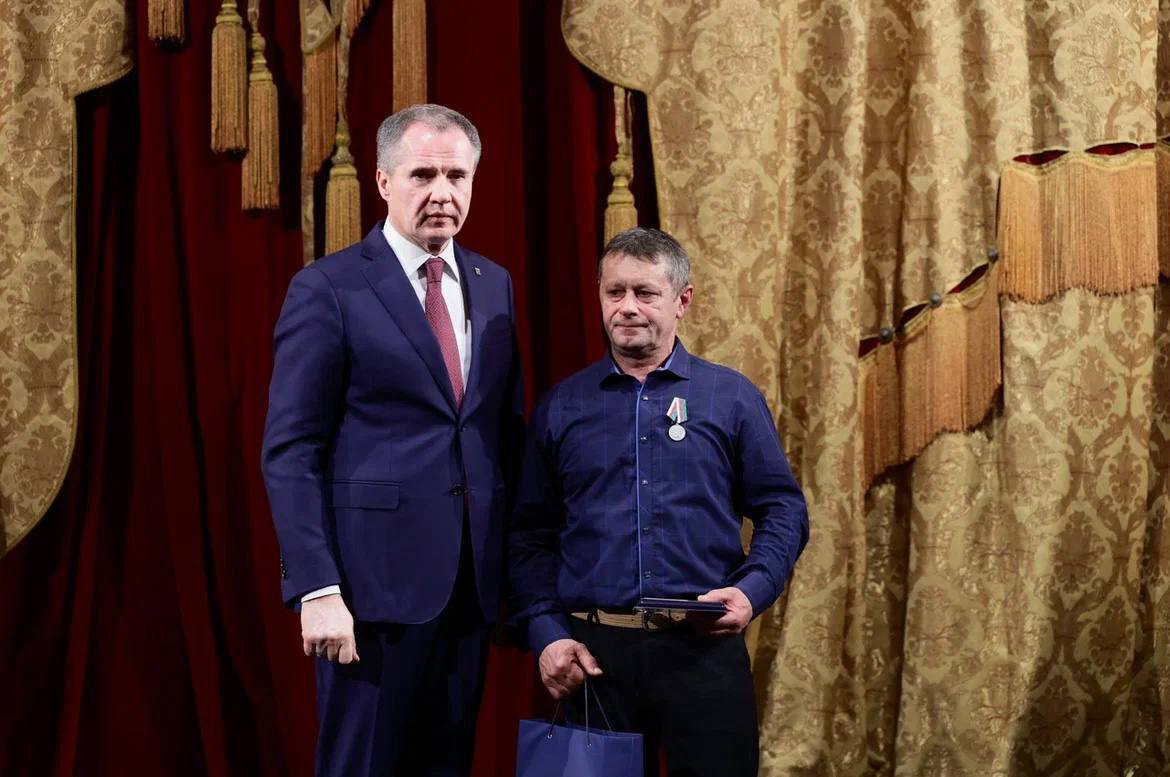 В преддверии Дня народного единства чествовали истинных патриотов, отважных защитников своего дома и родной земли - сотрудников отряда «Орлан» В преддверии Дня народного единства чествовали истинных патриотов, отважных защитников своего дома и родной земли - сотрудников отряда «Орлан»