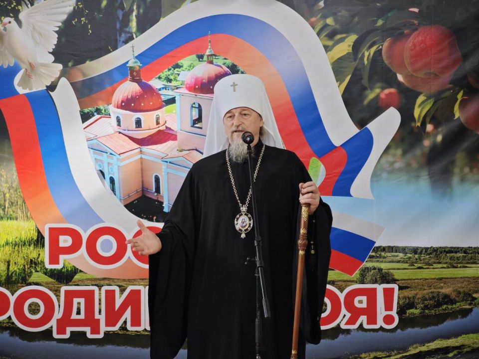 Николай Нестеров: С большим удовольствием поздравил жителей села Плоское с Днём села и престольным праздником Николай Нестеров: С большим удовольствием поздравил жителей села Плоское с Днём села и престольным праздником