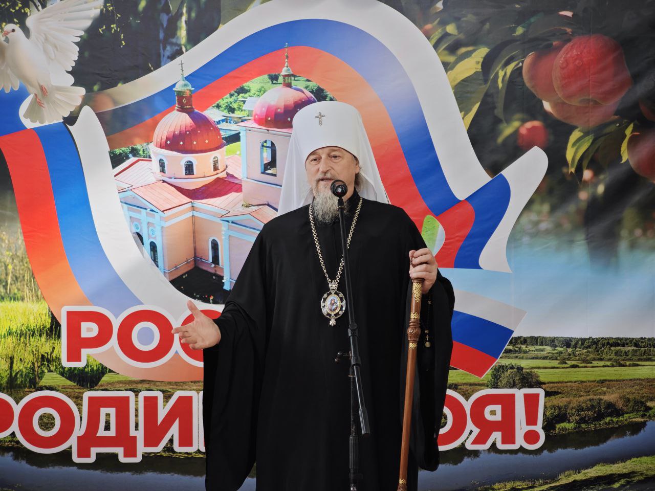 Николай Нестеров: С большим удовольствием поздравил жителей села Плоское с Днём села и престольным праздником Николай Нестеров: С большим удовольствием поздравил жителей села Плоское с Днём села и престольным праздником