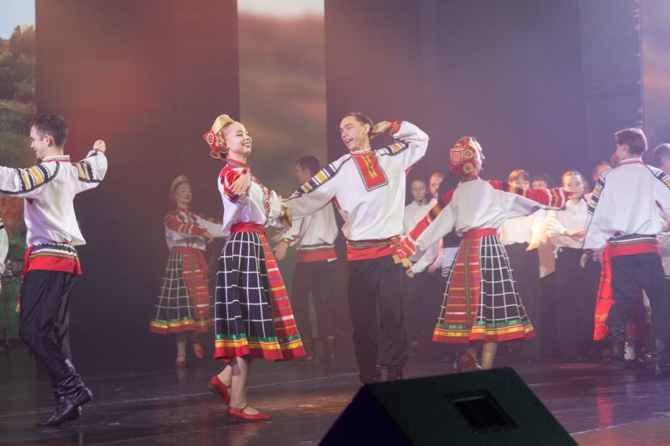 Во Дворце культуры «Энергомаш» состоялся праздничный концерт, посвящённый Дню народного единства Во Дворце культуры «Энергомаш» состоялся праздничный концерт, посвящённый Дню народного единства