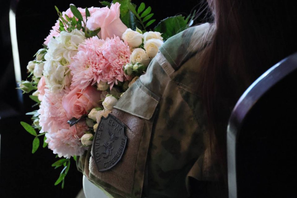 Ко Дню народного единства в городе Белгороде состоялось торжественное мероприятие, посвященное этому праздничному событию Ко Дню народного единства в городе Белгороде состоялось торжественное мероприятие, посвященное этому праздничному событию