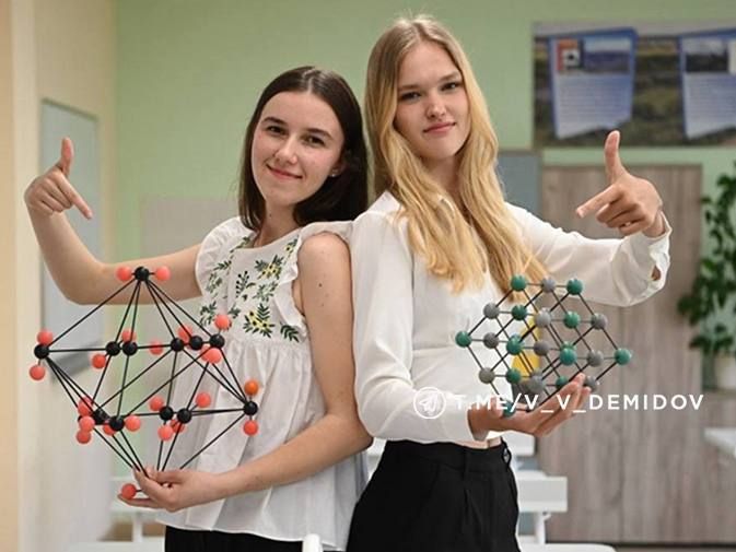 Валентин Демидов: С праздником, друзья, с Днём народного единства! Валентин Демидов: С праздником, друзья, с Днём народного единства!