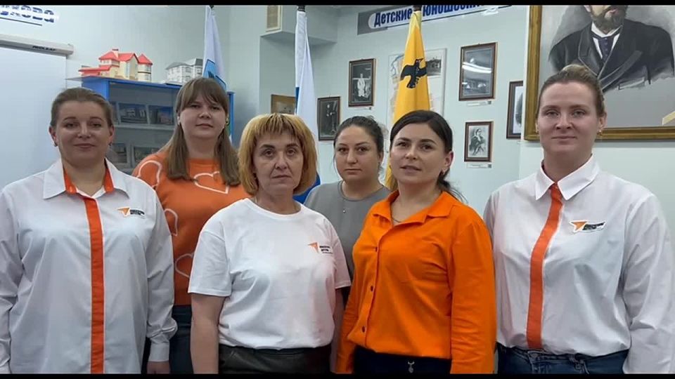 Грайворонцы поддержали флешмоб «Пока мы едины – мы непобедимы»