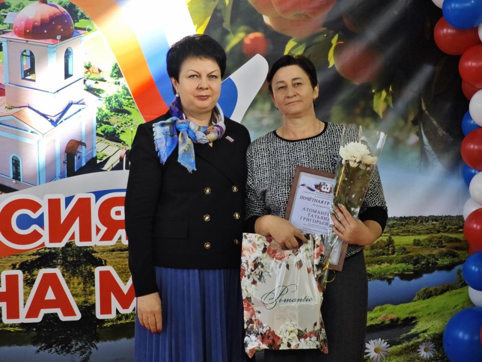 Николай Нестеров: С большим удовольствием поздравил жителей села Плоское с Днём села и престольным праздником Николай Нестеров: С большим удовольствием поздравил жителей села Плоское с Днём села и престольным праздником