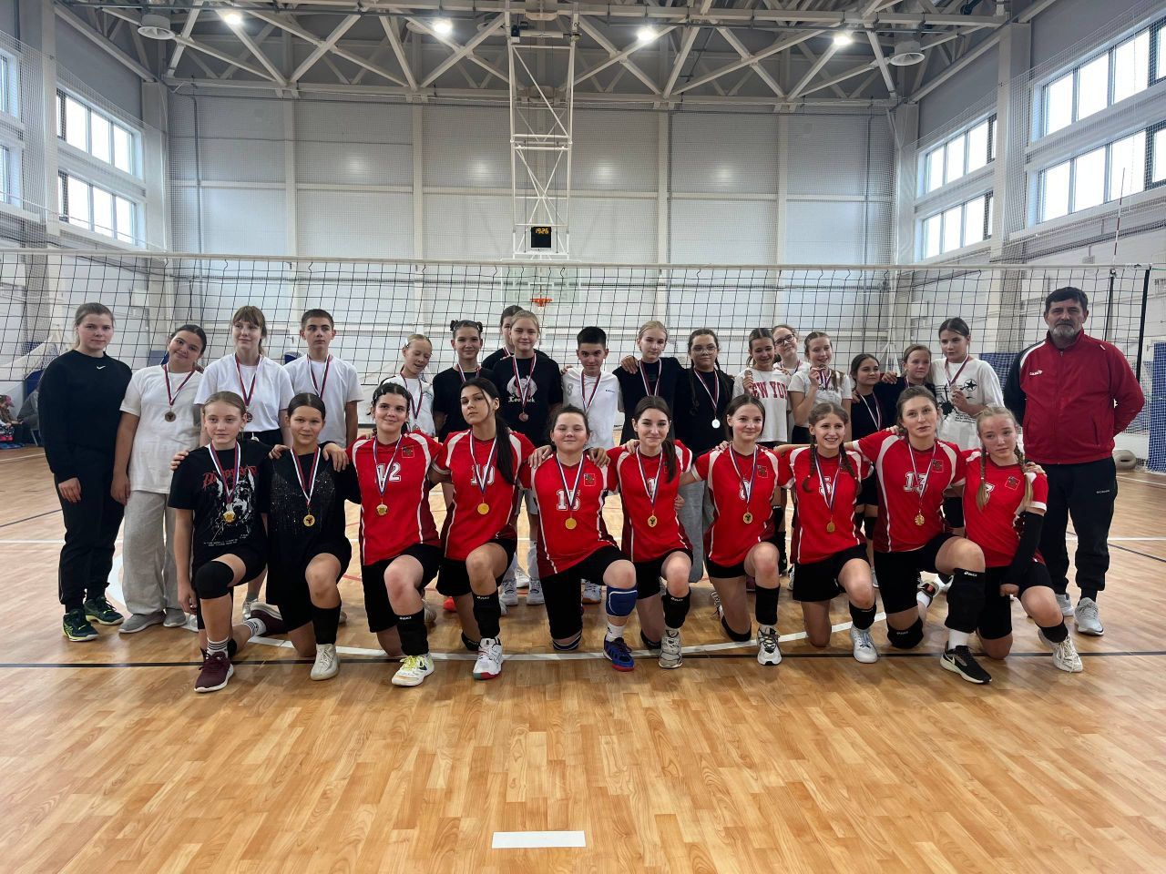 Олег Медведев: 3 и 4 ноября ФОК "Лидер" в Томаровке принимал юных спортсменов на турнирах по волейболу и баскетболу, посвященных Дню народного единства
