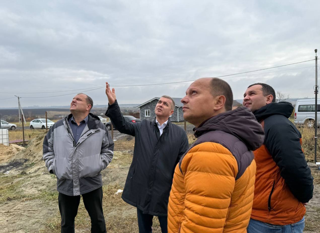 Михаил Лобазнов: Вместе с ответственными руководителями по направлениям провели традиционный объезд города Михаил Лобазнов: Вместе с ответственными руководителями по направлениям провели традиционный объезд города